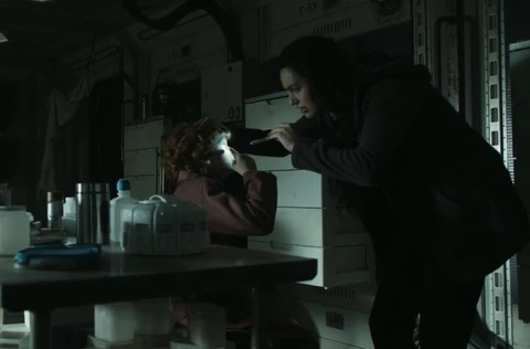 Lucia Mazur treats Chike for the Green Blindness eye infection