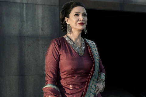 Shohreh Aghdashloo as Chrisjen Avasarala