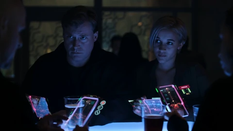 Fermin Beltran and Leelee meet with Esai Martin and Draper