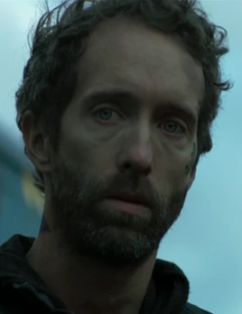 Jakob Mazur headshot