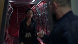 Avarasala in the Razorback airlock