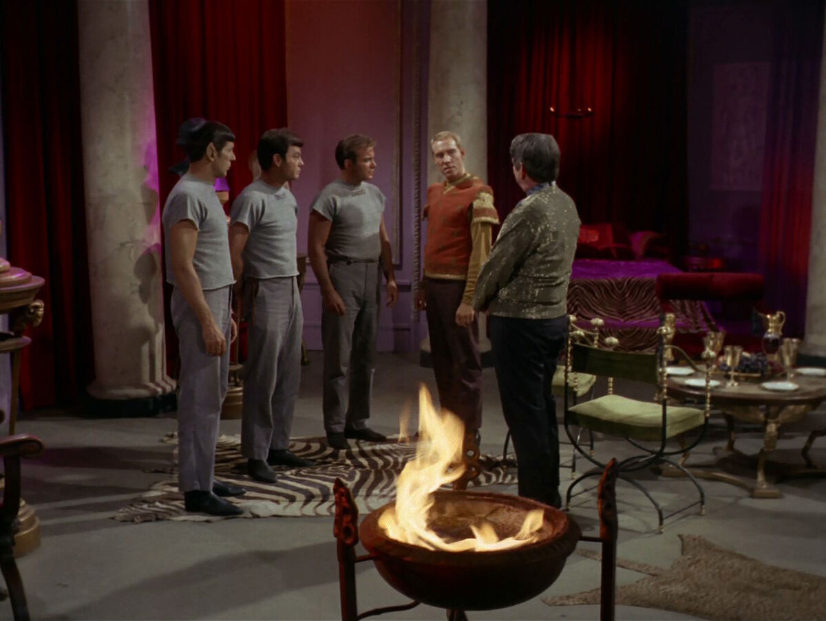 Bread and Circuses Explaining errors in Star Trek Wiki Fandom