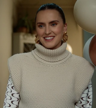 Nora | Extraordinary Wiki | Fandom