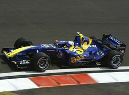 Blue Honda car thing.jpg (54 KB) Anthony Davidson driving the State Express 555 themed BAR 006 at the 2004 Chinese Grand Prix