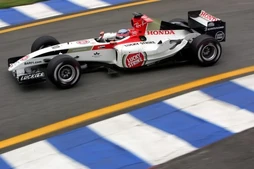 Sato is in Brazil.jpg (71 KB) Takuma Sato driving the BAR 006 at the 2004 Brazilian Grand Prix