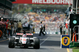 Takuma Sato at the 2005 Australian Grand Prix in Melbourne, driving the BAR 007