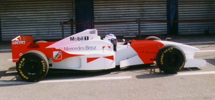 Marlboro McLaren MP4/11 1/64 - メルカリ