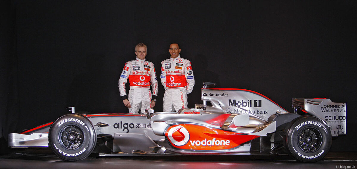 F1 2012 Game Lewis Hamilton Vodafone McLaren Mercedes - Canadian