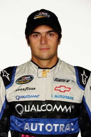 Nelson Piquet Jr conquista top-5 com Universal Soluções