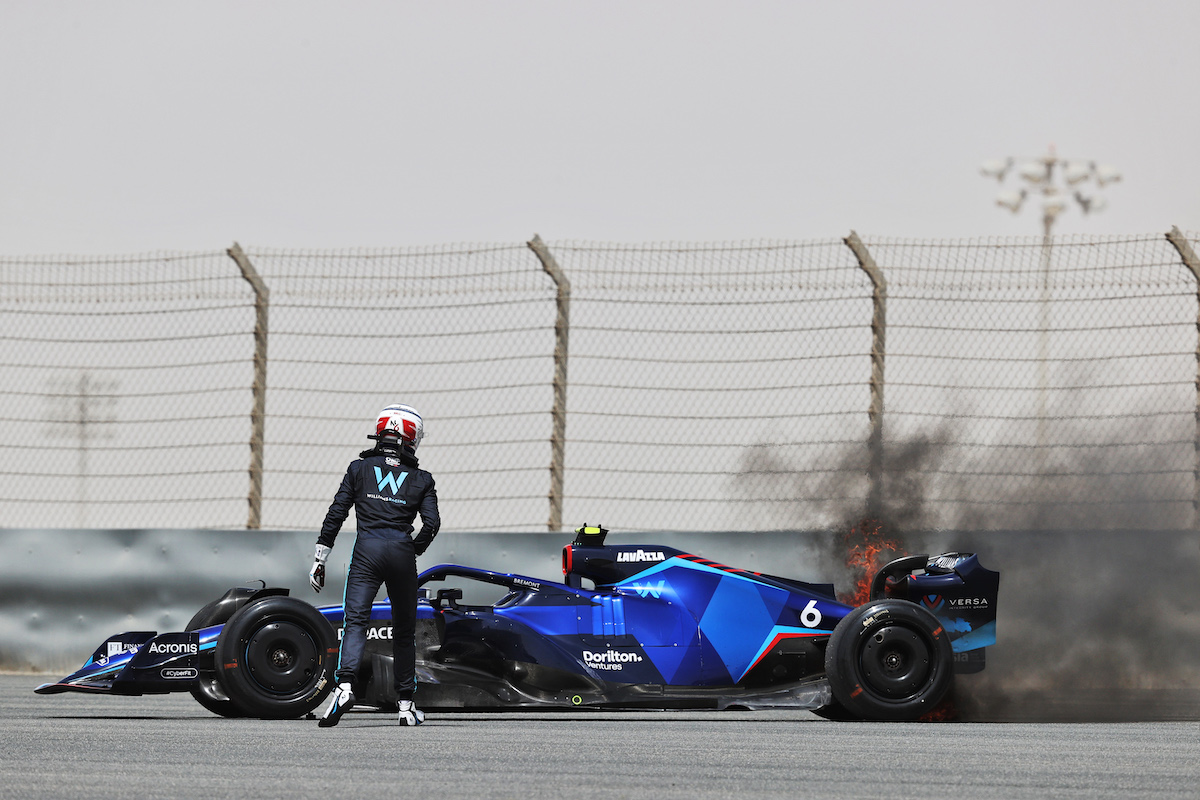 Decided to try out the driver career in F1 22 by starting out in F2 first.  This is in the first Sprint race at Bahrain. I'm in the MP Motorsport car.  Alessio