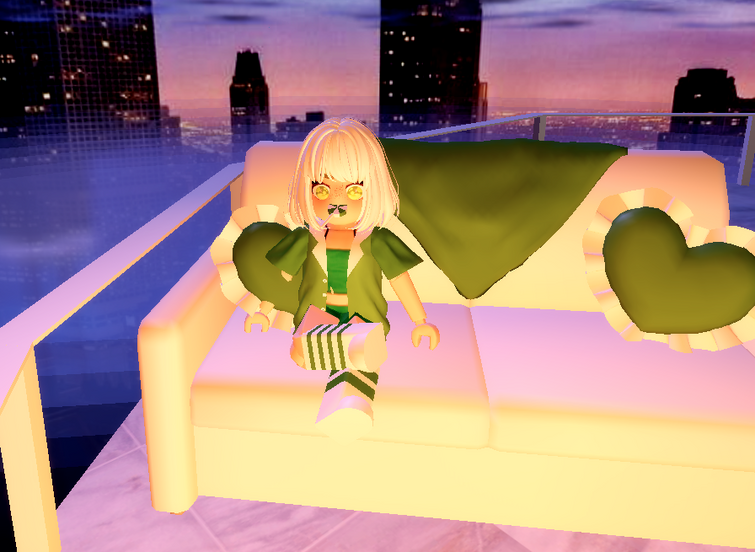 Royale high cropped hoodie outfit hack in 2023  High clothes, High fashion  outfits, Aesthetic roblox royale high outfits