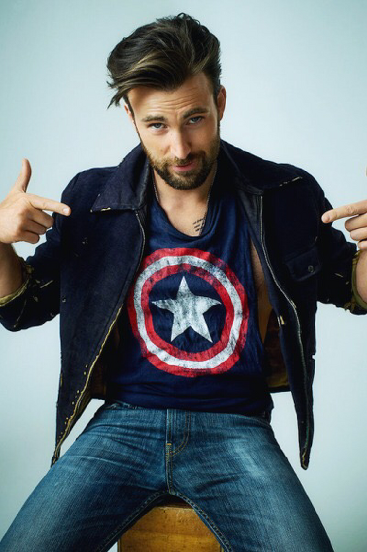 #HappyBirthdayChrisEvans