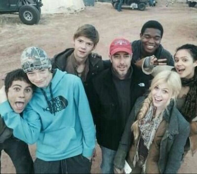 THE MAZE RUNNER CAST