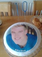 Tweeted by "Rachel Teate" on September 14th: "How cool is this @bllockwood birthday cake? Happy 10th birthday Lilydee (photo sent by @Mrs_Moir )".