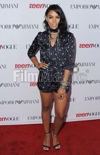 Tweeted by "@AwardShowUpdate" 14 hours ago: "@AlexShipppp at the 12th Annual Teen Vogue Young Hollywood Party".