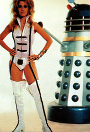 DWM 289 - Bafflement and Devotion - Jane Fonda Iris Wildthyme with Dr Who and the Daleks Dalek