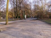 Imag0111.jpg (1,91 MB) Im Randbereich des Parks an der Straße des 17. Juni in der Nähe vom S-Bahnhof Tiergarten