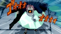 Natsu transporte Grey après sa défaite contre Leon