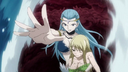 Aquarius protège Lucy.png