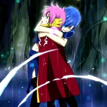 Juvia abraza a Meredy