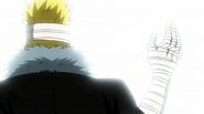 Laxus gives Natsu a wave