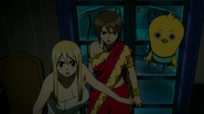 Éclair protected by Lucy and Momon