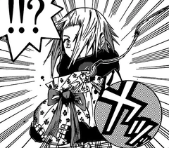 Las cenizas son robadas de las manos de Roka