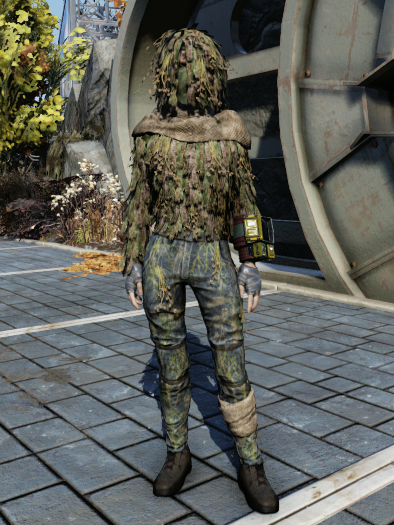 Ghillie suit, Fallout Wiki