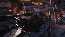 FO76OW Dagger's Den harpoon police car.png