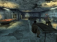 Embassy dining.jpg (498 kB) Comedor