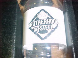 Llavero Fallout Brotherhood Of Steel Merchandising Dominican