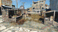 FO4 Salem Market Stalls.jpg (2,27 МБ) Ринкові ларьки на центральній площі