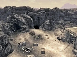 FNV Camp Gardian caves exterior