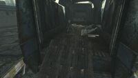 FO3PL truck warehouse2