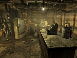 Pirate Pely interior