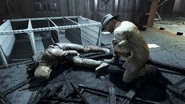 FO4 Tradecraft1.png (2,43 МБ) Диякон над тілом Томмі Уисперса