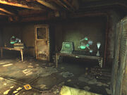 FO3 MQ08Vault87aMedicalTerminal.jpg