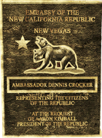 在大使馆的标志上