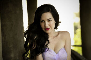 Grey DeLisle