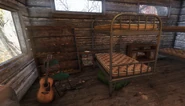 FO76 Flatwoods lookout (cabin nearby).jpg (2,2 МБ) Интерьер домика с гитарой рядом с вышкой