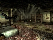 FO3 Tenpenny Tower suite — Raider theme.jpg (134 КБ) Стиль рейдеров