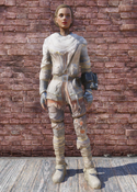 FO76 Tattered Field Jacket.png