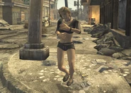 El pregonero del Atomic Wrangler bailando.