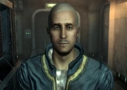 Stanley Esc.jpg (146 КБ) Стенлі на момент втечі Самотнього Подорожнього з Сховища