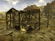 Entrada a la Armadura de Gran Khan por la puerta del sótano