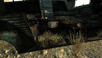 Fo3 Scavenger's key.jpg (894 KB) Scavenger's key under the bus, right beneath this crate with two tin cans