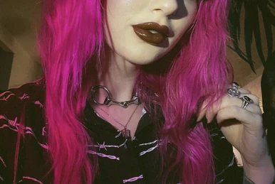 Joe Trohman Marie Goble