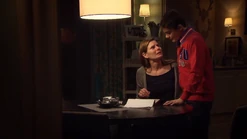 S24 E201 010.png (617 kB)