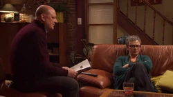 S24 E192 018