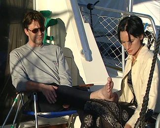 Click here to view more images from Seizoen 7: Schietpartij op zee.